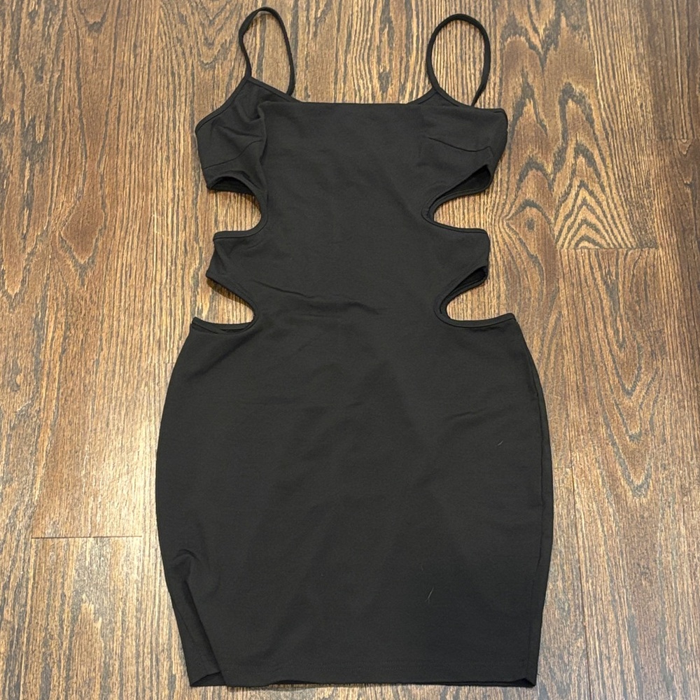 Just Quella Women’s Black Cut-Out Mini Dress Size X Small